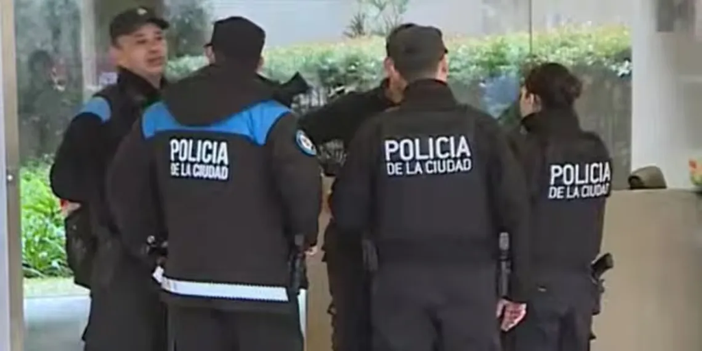 Allanaron el departamento de Facundo Moyano: qué encontraron
