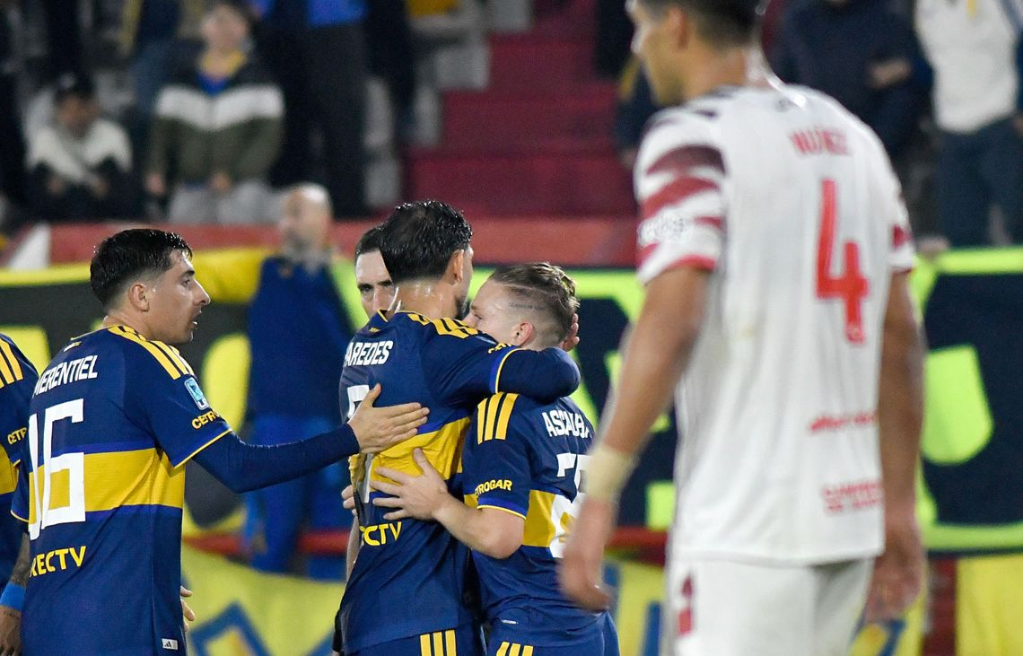 Boca fue superior a Estudiantes y consiguió su primer triunfo en el Torneo Clausura
