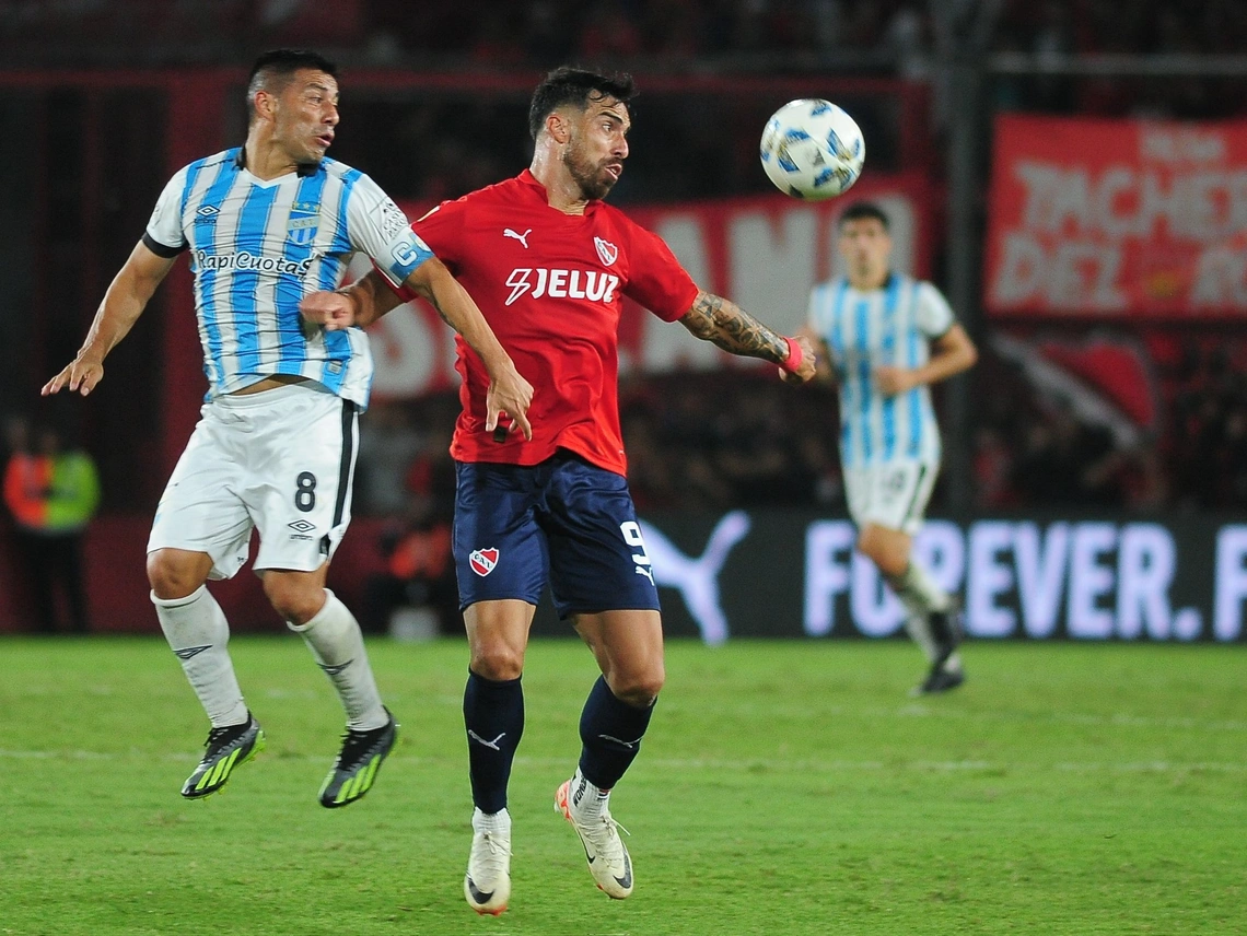 Independiente y Atlético Tucumán van por un lugar en cuartos de Copa Argentina