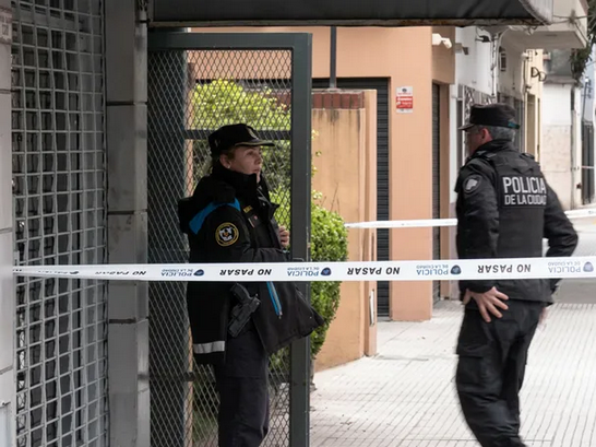 "Papá mató a mamá": el dramático llamado al 911 por el femicidio en Villa Devoto