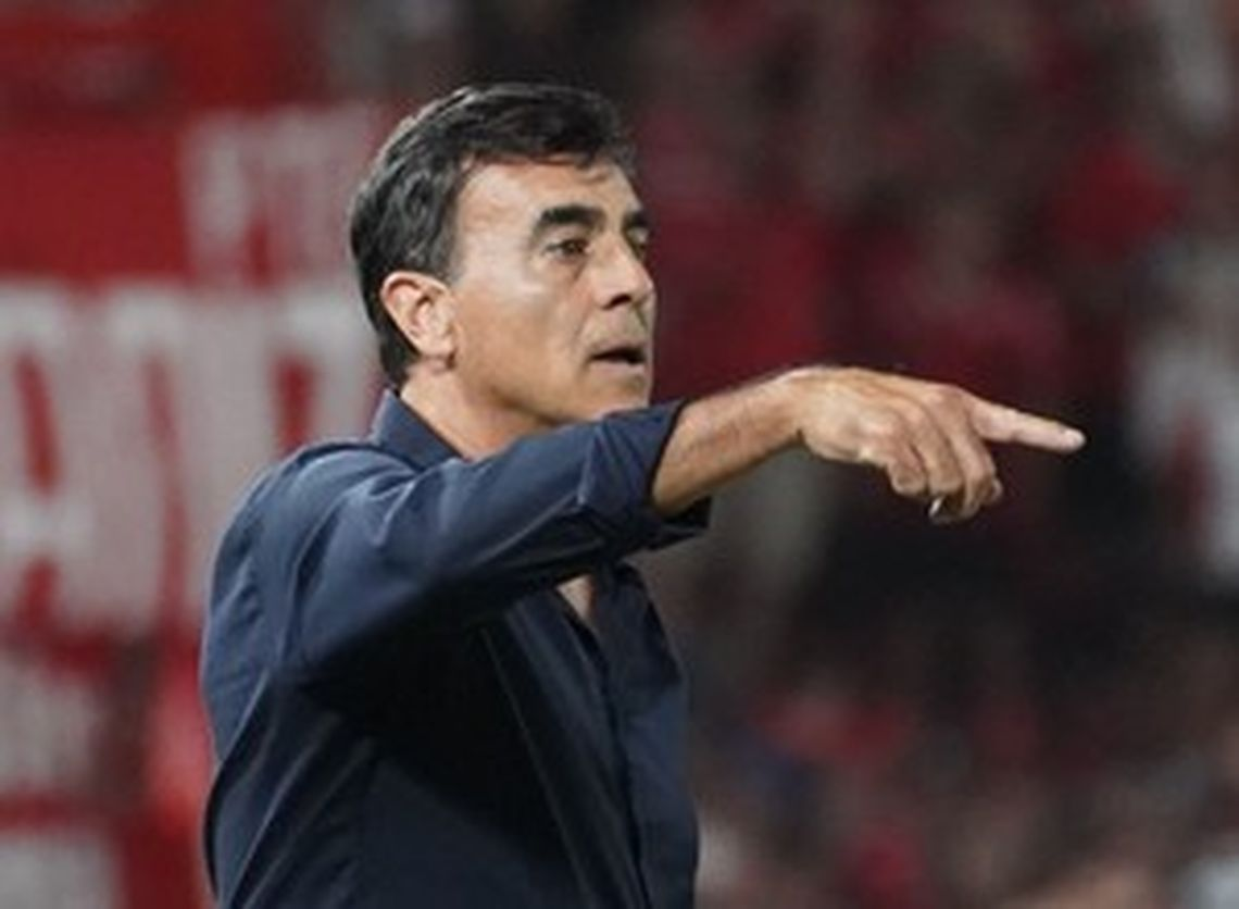 Independiente despidió a Gustavo Quinteros