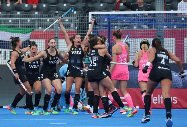 Las Leonas vencieron por 3 a 2 a Alemania en el Mundial de hockey sobre césped