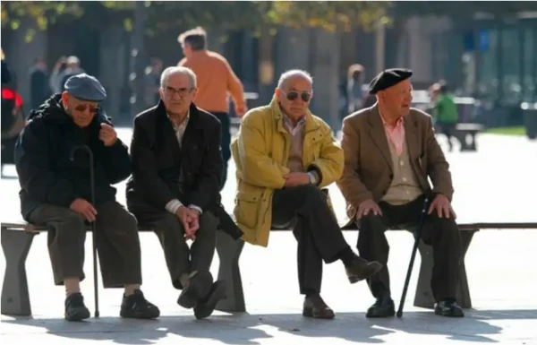 El 34 % de los adultos mayores tiene alta sintomatología depresiva y el 46%, ingresos insuficientes