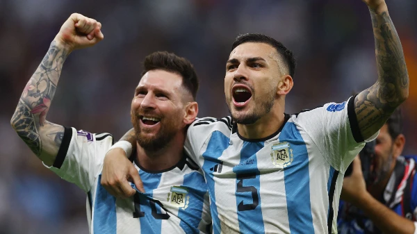 Paredes habló tras el retiro de Lionel Messi y puso en duda su continuidad en la Selección