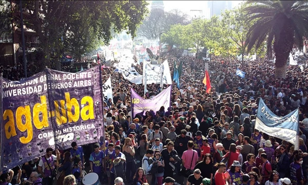 Martes de paro: docentes universitarios realizan nueva jornada de protesta por la ley de financiamiento