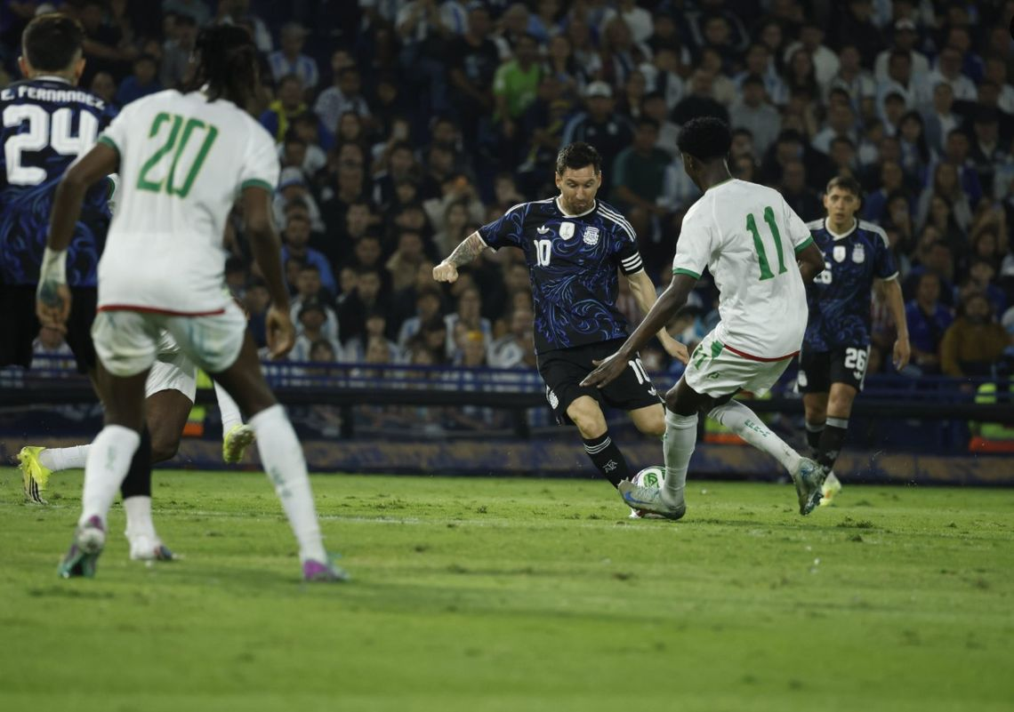 La Selección Argentina venció 2-1 a Mauritania en la Bombonera