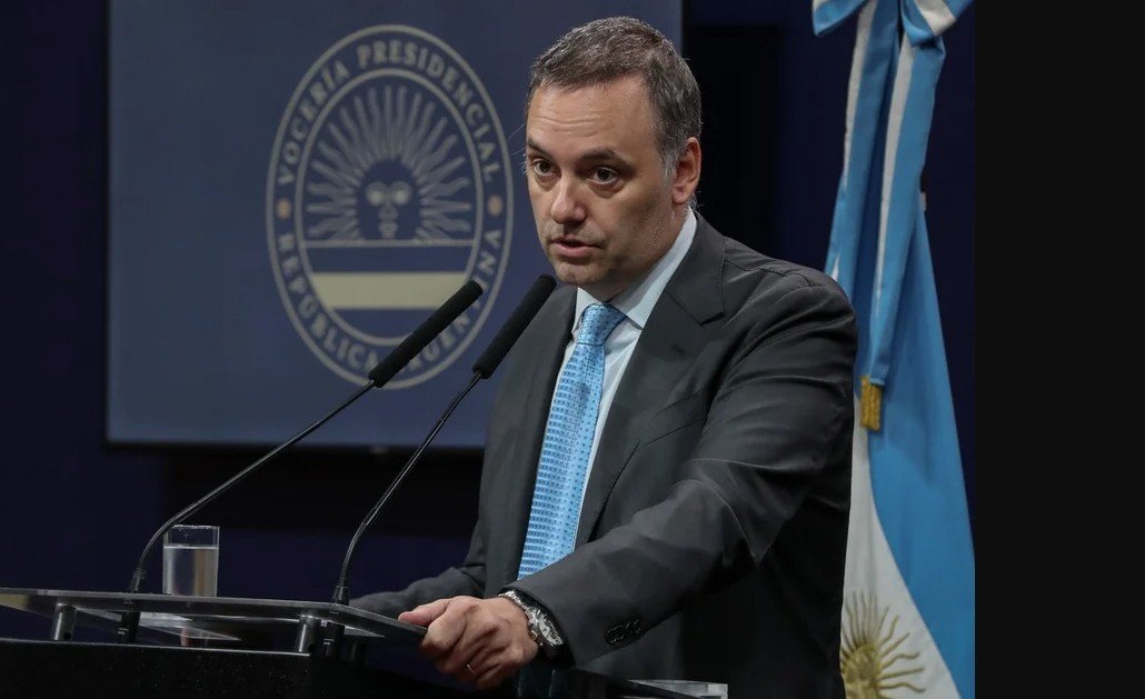 Con el apoyo de Milei, Karina y el Gabinete: Adorni se presentará en el Congreso