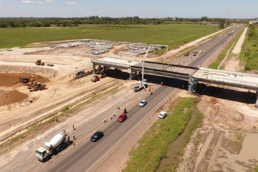 Otra vez paralizada la Autovía sobre la Ruta Nacional 12 acceso a Corrientes