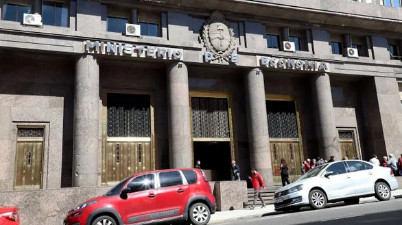 El Ministerio de Economía cerró abril con un financiamiento por u$s1.350 millones