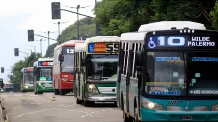 El pasaje mínimo en las 104 líneas de colectivos nacionales sufrió un nuevo incremento.