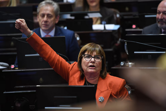Patricia Bullrich en el Senado (Comunicación Senado)