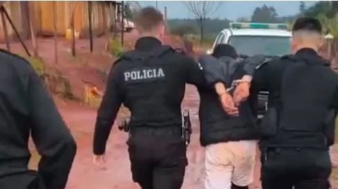 Un adolescente de 17 años fue identificado y quedó detenido Un adolescente de 17 años fue identificado y quedó detenido