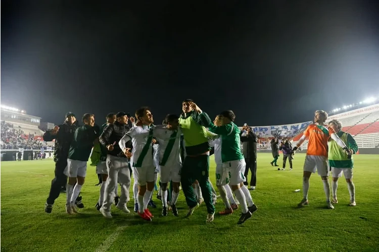 El festejo de Banfield en Morón.